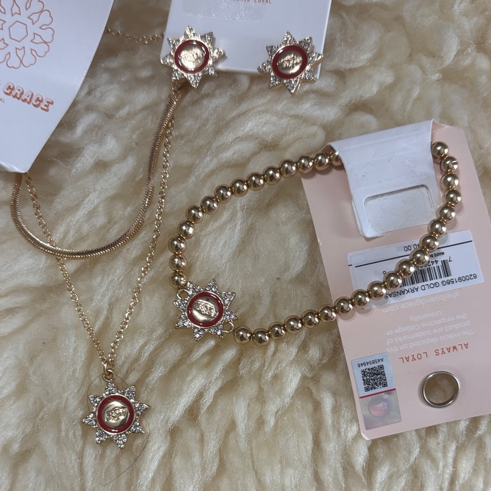 Gold and Red Ar razorbacks’ Jewelry Set.